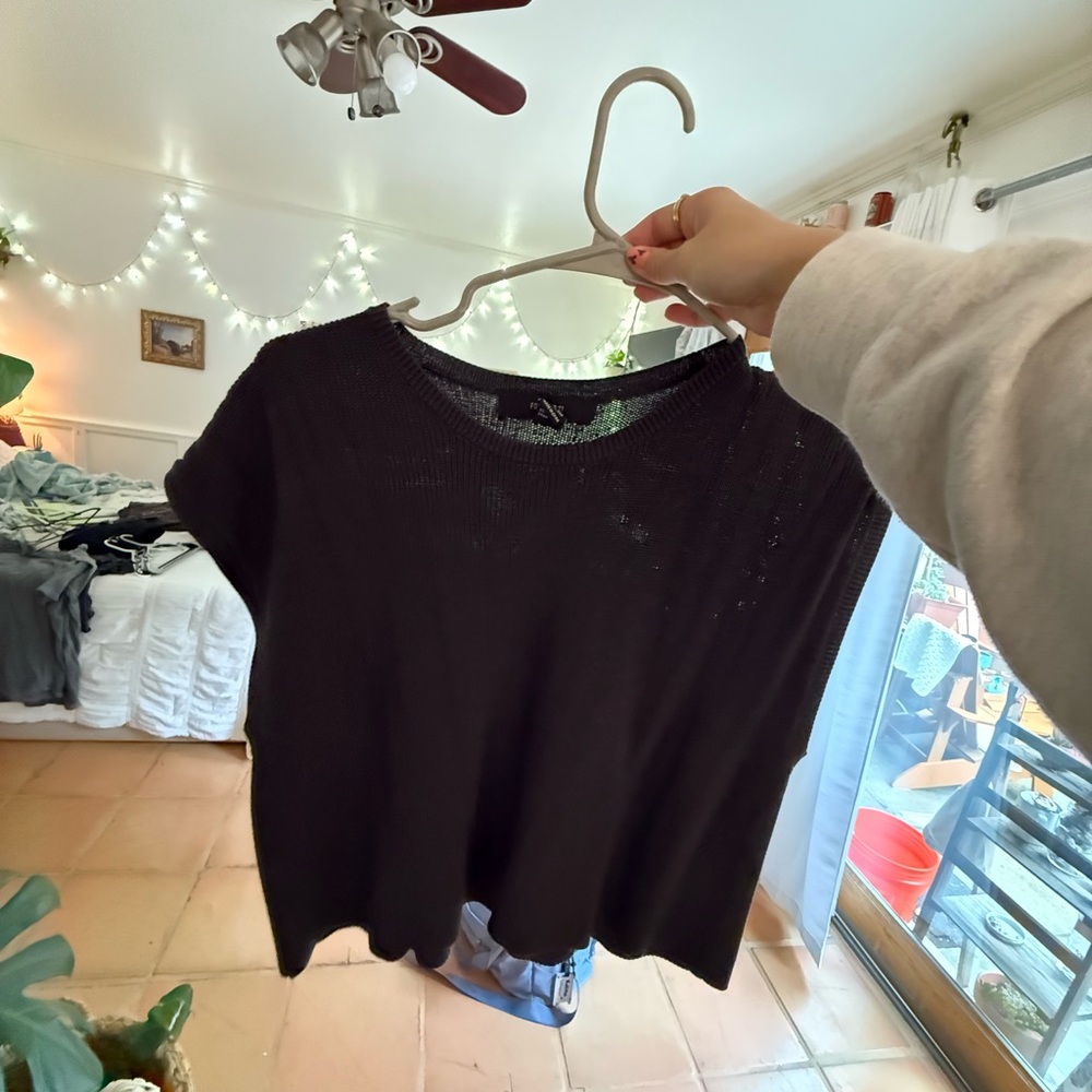 Forever 21 Black Boxy Crop Top with Short Sleeves